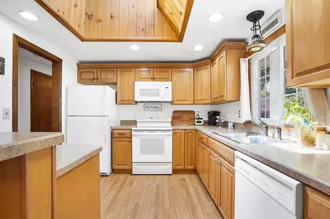 Kitchen - 17 Beach Rd, Ware, MA 01082 photo 5 of 5