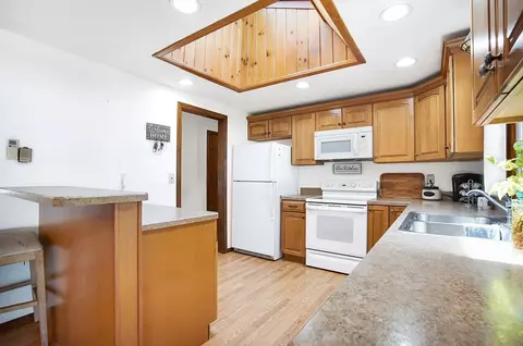 Kitchen - 17 Beach Rd, Ware, MA 01082 photo 4 of 5