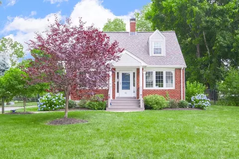 91 Meadow St, Framingham, MA 01701