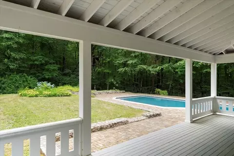 Exterior - 111 Chestnut St, Upton, MA 01568 photo 2 of 7