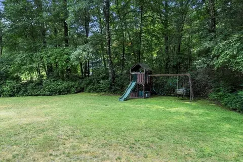 Exterior - 111 Chestnut St, Upton, MA 01568 photo 4 of 7
