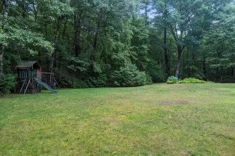 Exterior - 111 Chestnut St, Upton, MA 01568 photo 7 of 7