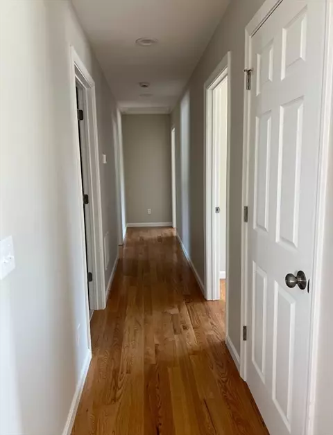 Entry Way - 139 Blithewood Ave, Worcester, MA 01604 photo 2 of 3