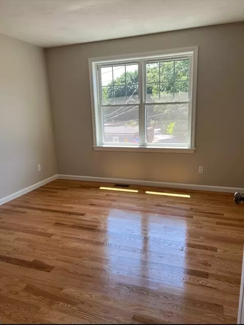 Bedroom - 139 Blithewood Ave, Worcester, MA 01604 photo 2 of 5