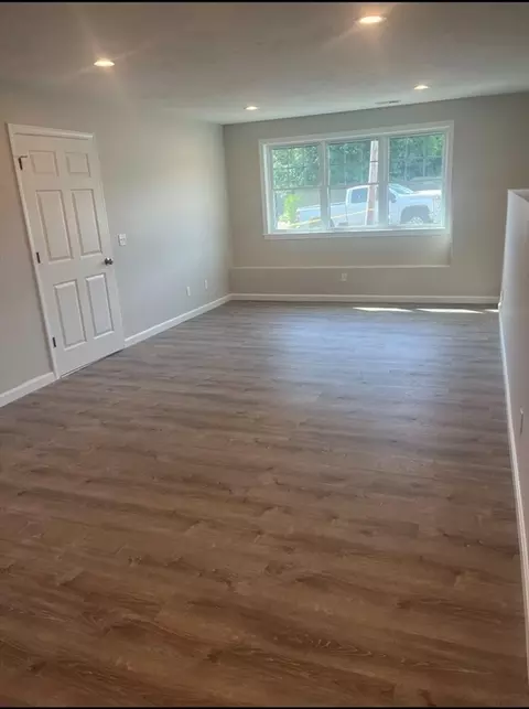 Living - 139 Blithewood Ave, Worcester, MA 01604 photo 4 of 4