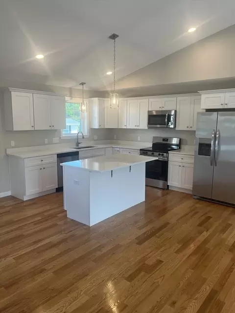 Kitchen - 139 Blithewood Ave, Worcester, MA 01604 photo 1 of 2