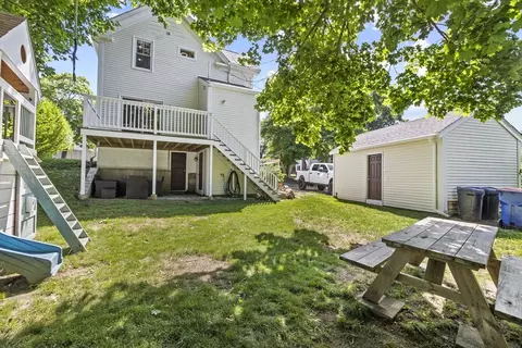 Exterior - 85 Gibbs Ave, Wareham, MA 02571 photo 3 of 4
