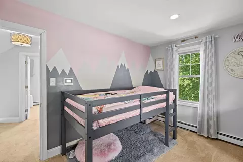 Bedroom - 85 Gibbs Ave, Wareham, MA 02571 photo 2 of 4