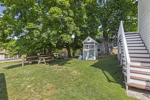 Exterior - 85 Gibbs Ave, Wareham, MA 02571 photo 2 of 4