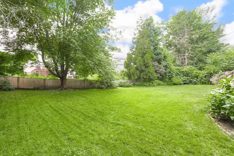 Exterior - 247 Greendale Ave, Needham, MA 02494 photo 4 of 7