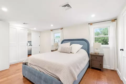 Bedroom - 247 Greendale Ave, Needham, MA 02494 photo 1 of 4