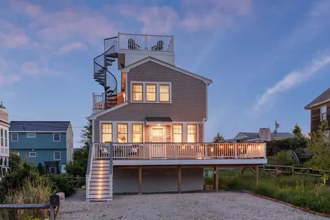 26 Southern Blvd, Newbury, MA 01951