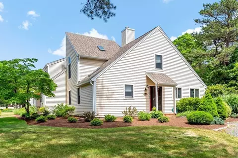 35 Shellback Way #35, Mashpee, MA 02649 photo 2