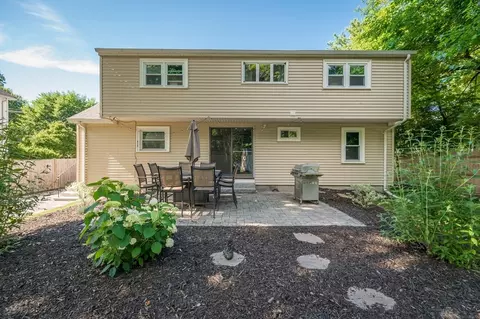 32 Prospect St, Georgetown, MA 01833 photo 2