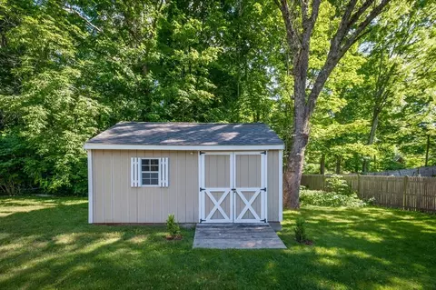 32 Prospect St, Georgetown, MA 01833 photo 5