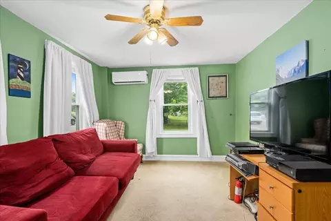 32 Goddard St, Blackstone, MA 01504 photo 8