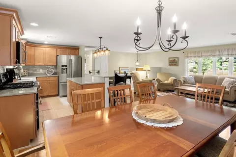 Dining - 13 Spring St, Danvers, MA 01923 photo 2 of 2
