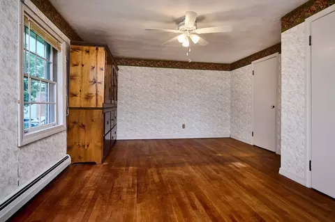 363 Cooley St, Springfield, MA 01128 photo 16