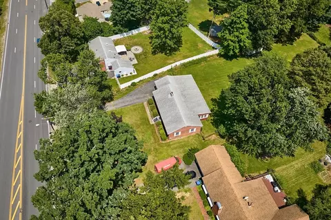 363 Cooley St, Springfield, MA 01128 photo 27