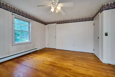 363 Cooley St, Springfield, MA 01128 photo 14