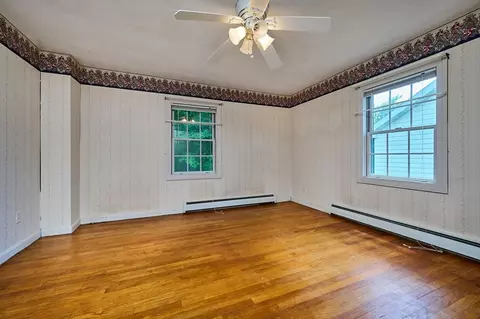 363 Cooley St, Springfield, MA 01128 photo 13