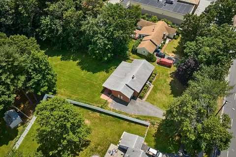 363 Cooley St, Springfield, MA 01128 photo 28