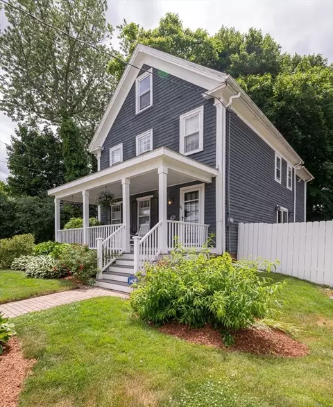 23 Gregory St, Middleton, MA 01949 photo 2
