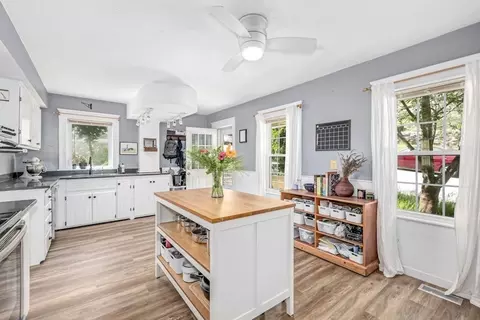 3 Stratfield St, Worcester, MA 01604 photo 16