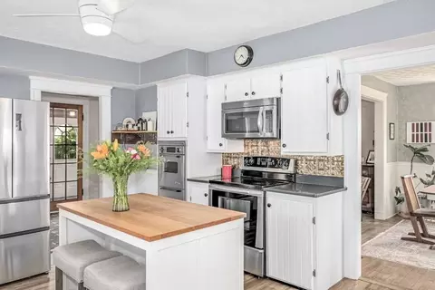 3 Stratfield St, Worcester, MA 01604 photo 17