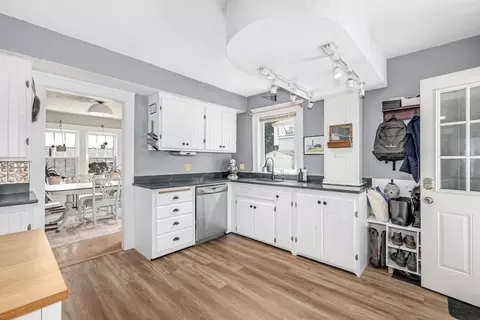 3 Stratfield St, Worcester, MA 01604 photo 12