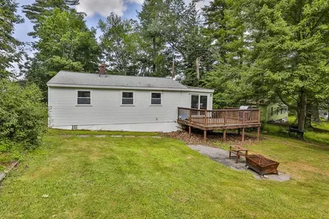 Exterior - 4 Cross St, Windham, NH 03087 photo 7 of 10