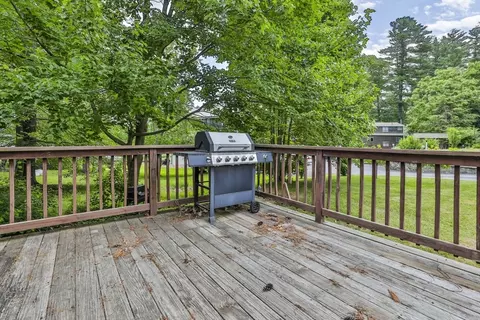 Exterior - 4 Cross St, Windham, NH 03087 photo 5 of 10