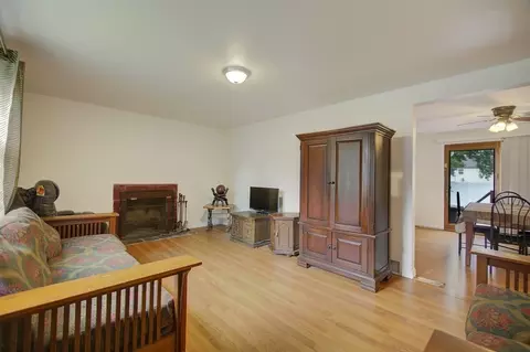 28 Burns Ave, Springfield, MA 01119 photo 8