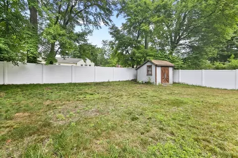28 Burns Ave, Springfield, MA 01119 photo 27