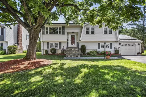 186 Berkeley Ave, Lowell, MA 01852