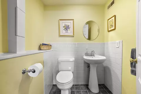 186 Berkeley Ave, Lowell, MA 01852 photo 22