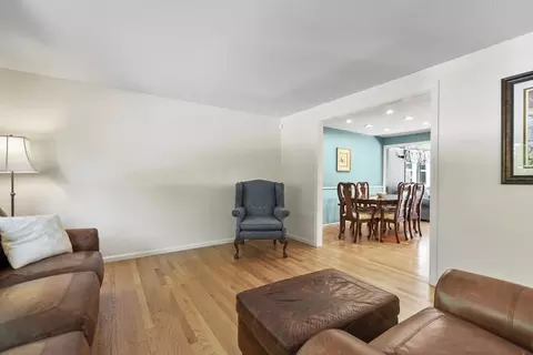 186 Berkeley Ave, Lowell, MA 01852 photo 6