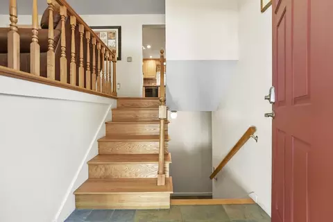 186 Berkeley Ave, Lowell, MA 01852 photo 3
