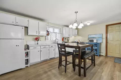 82 Cedar St, Everett, MA 02149 photo 4