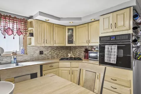82 Cedar St, Everett, MA 02149 photo 27