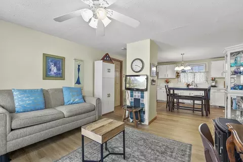 82 Cedar St, Everett, MA 02149 photo 11