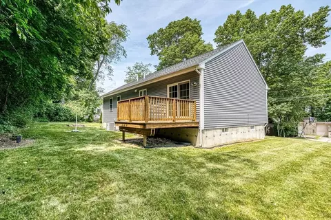 Exterior - 87 Prudential Rd, Worcester, MA 01606 photo 6 of 10