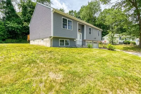 Exterior - 87 Prudential Rd, Worcester, MA 01606 photo 5 of 10
