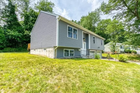 Exterior - 87 Prudential Rd, Worcester, MA 01606 photo 4 of 10