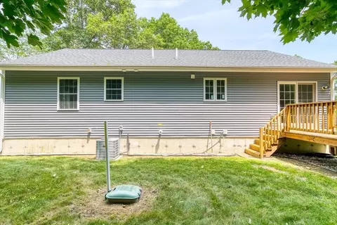 Exterior - 87 Prudential Rd, Worcester, MA 01606 photo 10 of 10