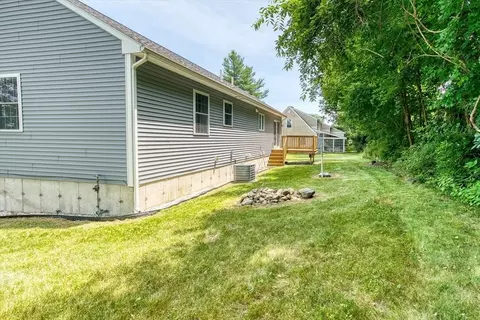Exterior - 87 Prudential Rd, Worcester, MA 01606 photo 9 of 10