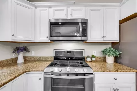 Kitchen - 87 Prudential Rd, Worcester, MA 01606 photo 4 of 5