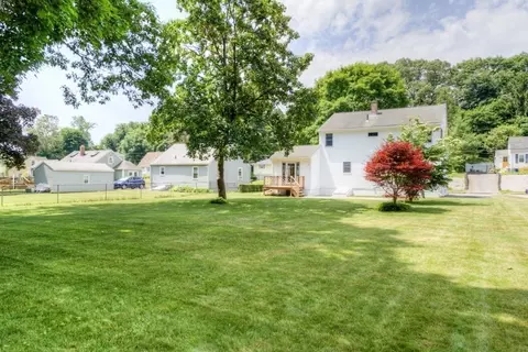 Exterior - 20 Falcon St, Worcester, MA 01603 photo 6 of 9