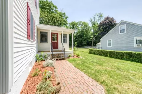 Exterior - 20 Falcon St, Worcester, MA 01603 photo 3 of 9