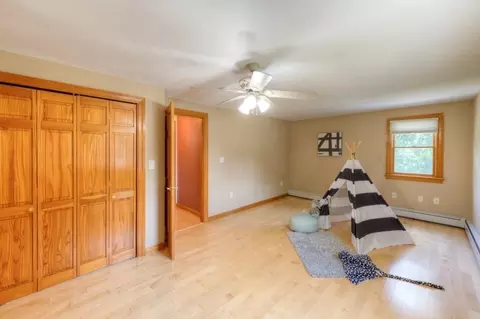 Bedroom - 20 Falcon St, Worcester, MA 01603 photo 6 of 10